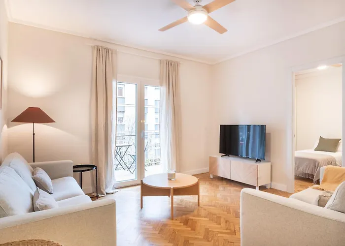 Warmth And Comfort In The Sought-After Eixample