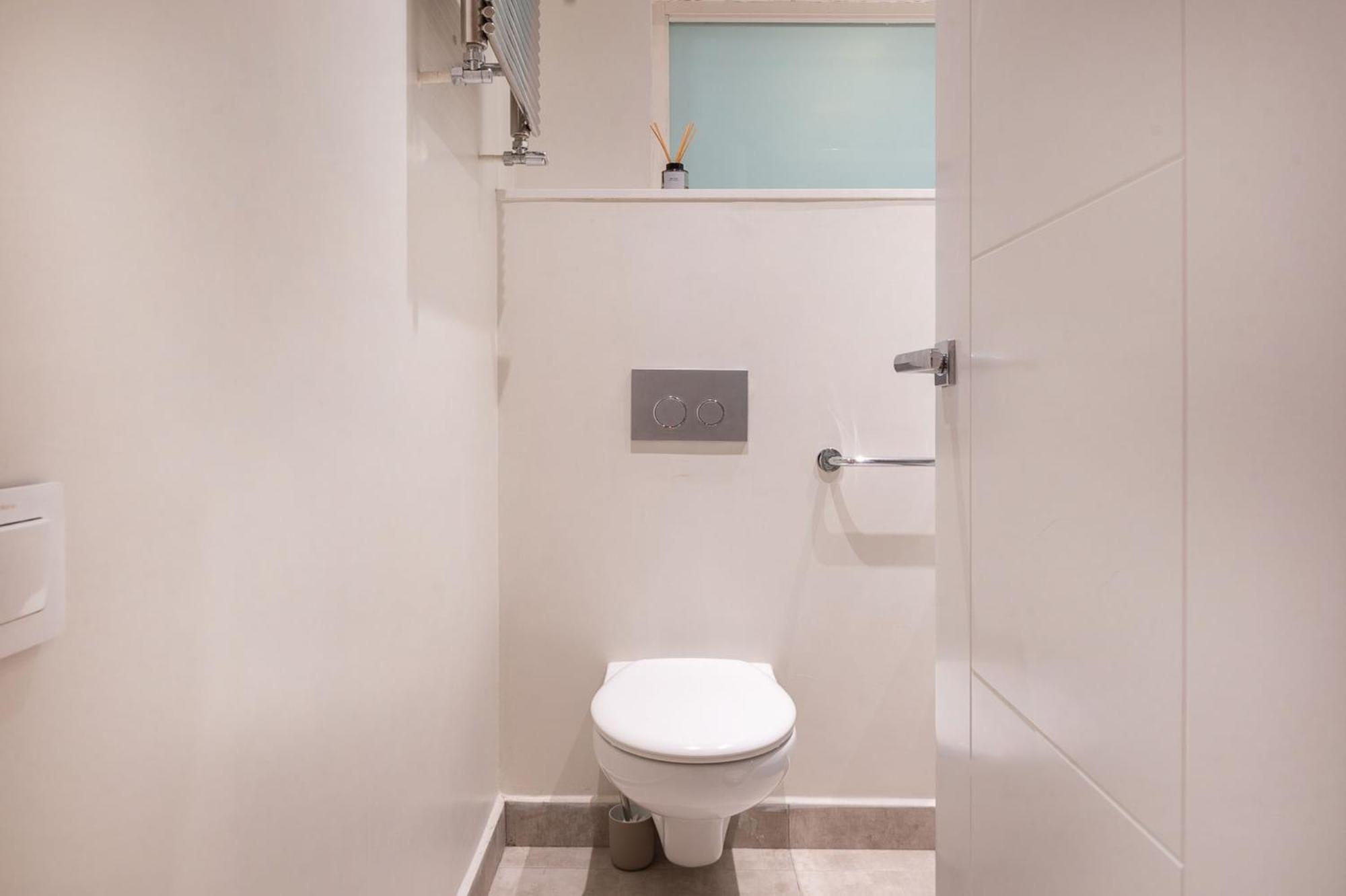 Warmth And Comfort In The Sought-after Eixample Appartement Barcelone