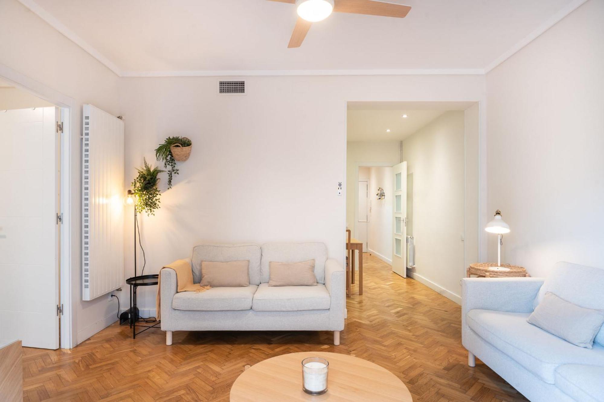 Warmth And Comfort In The Sought-after Eixample * Barcelone