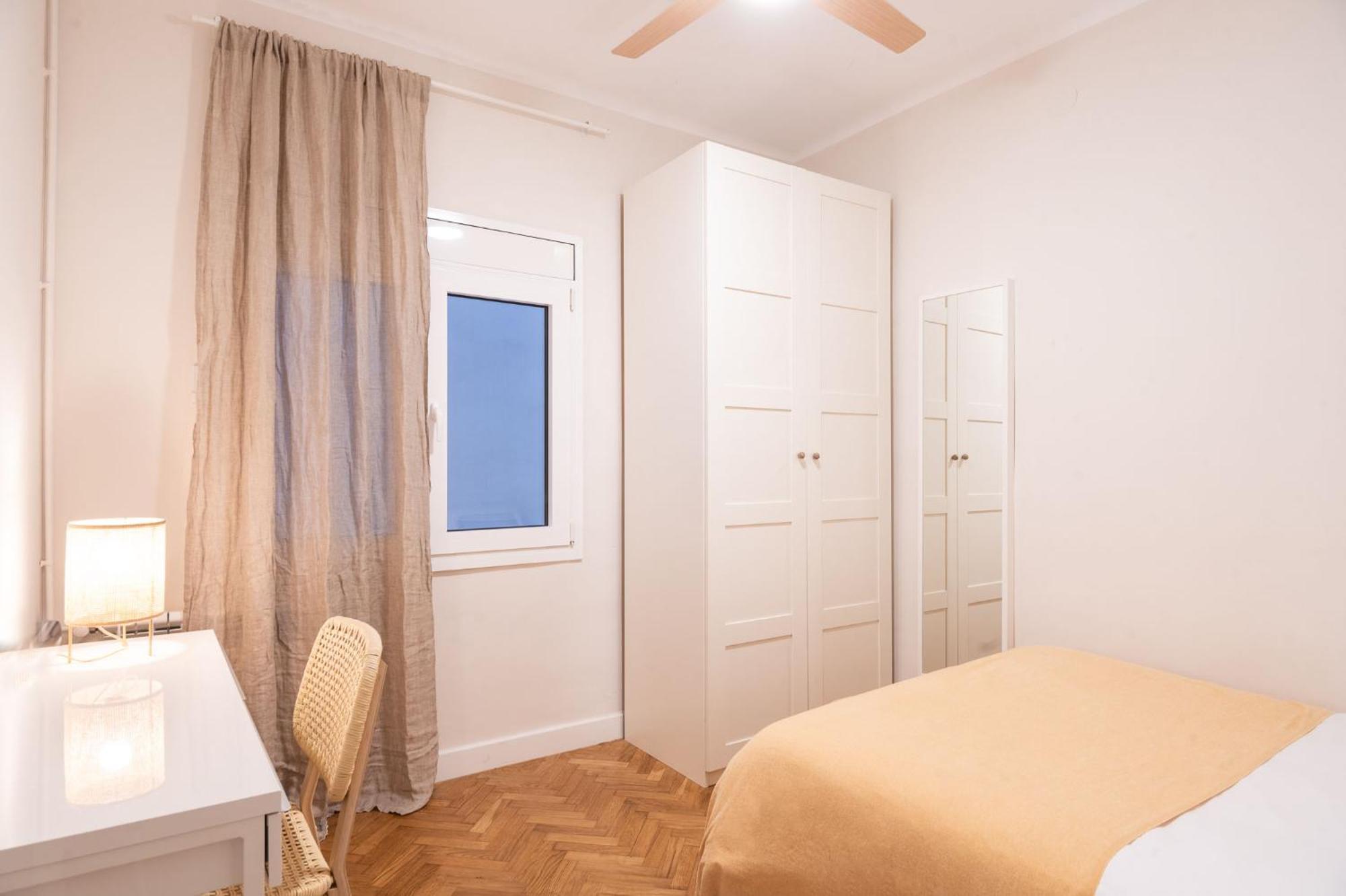 Appartement Warmth And Comfort In The Sought-after Eixample