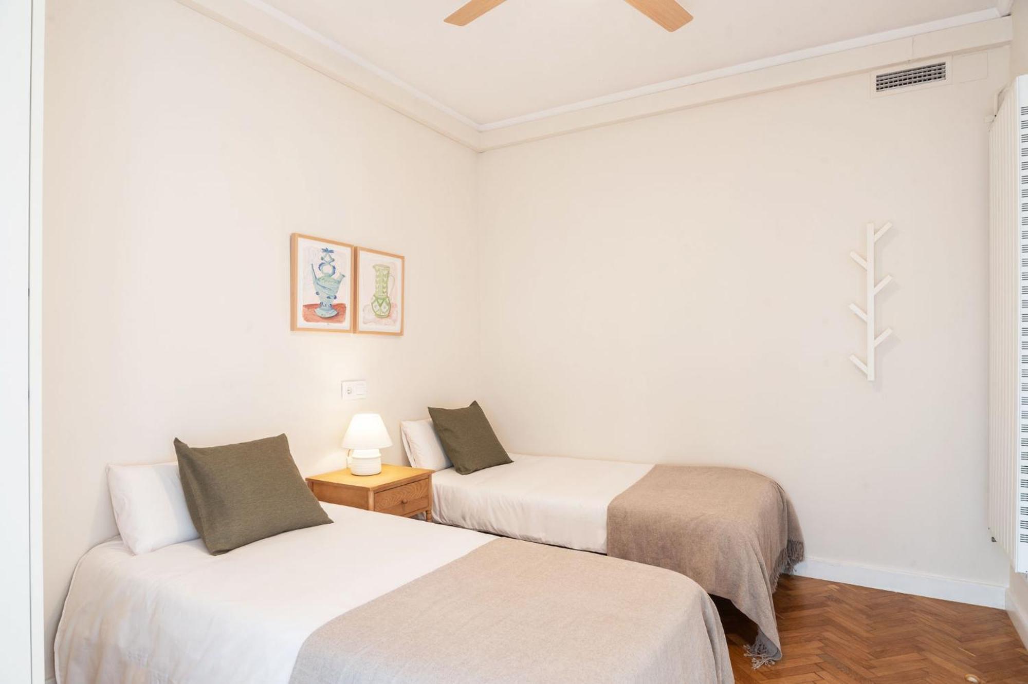 Warmth And Comfort In The Sought-after Eixample Appartement Barcelone